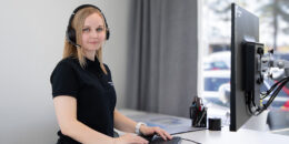 Kvinnlig anställd från Malung-Sälens Elverks kundservice.